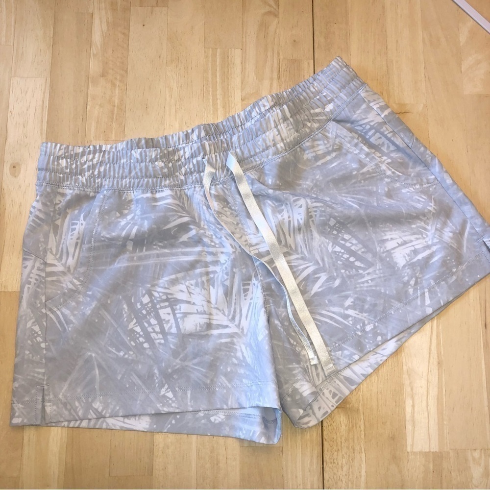 Old Navy Active Shorts/Womens/Medium